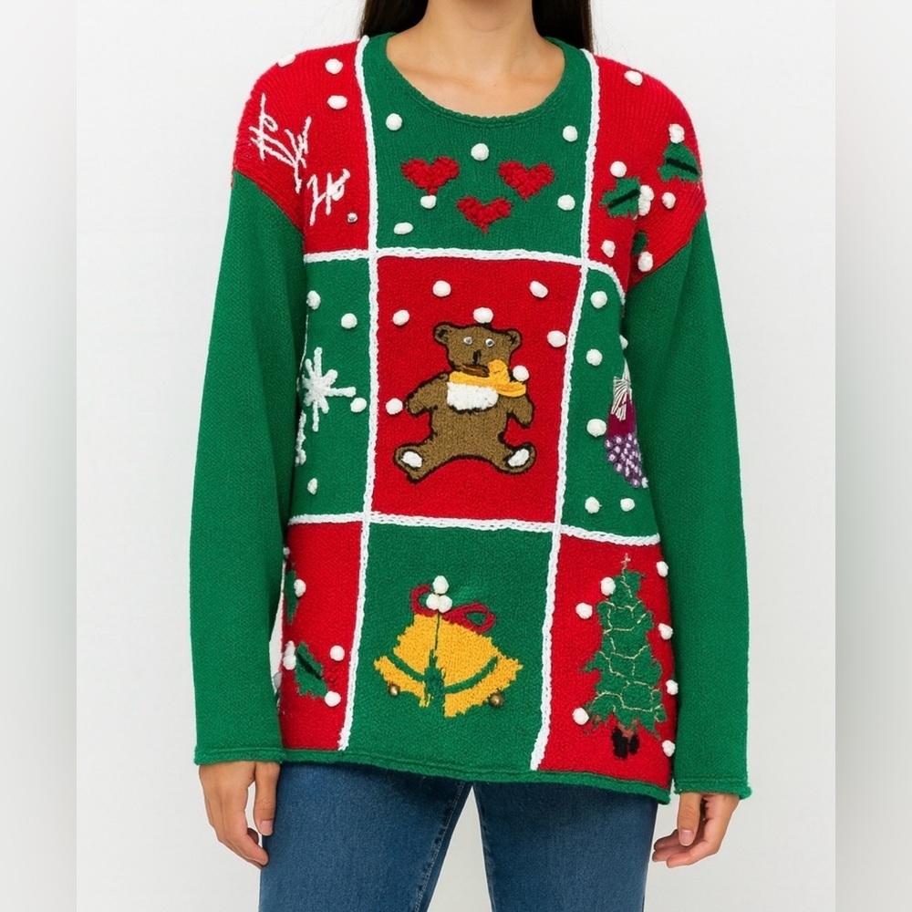 Women's Holiday Bear Sweater S oversized knit bear crew vintage